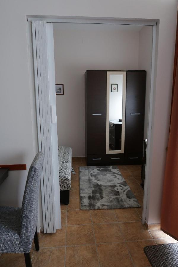 Eva Apartman Szigetvar Bagian luar foto