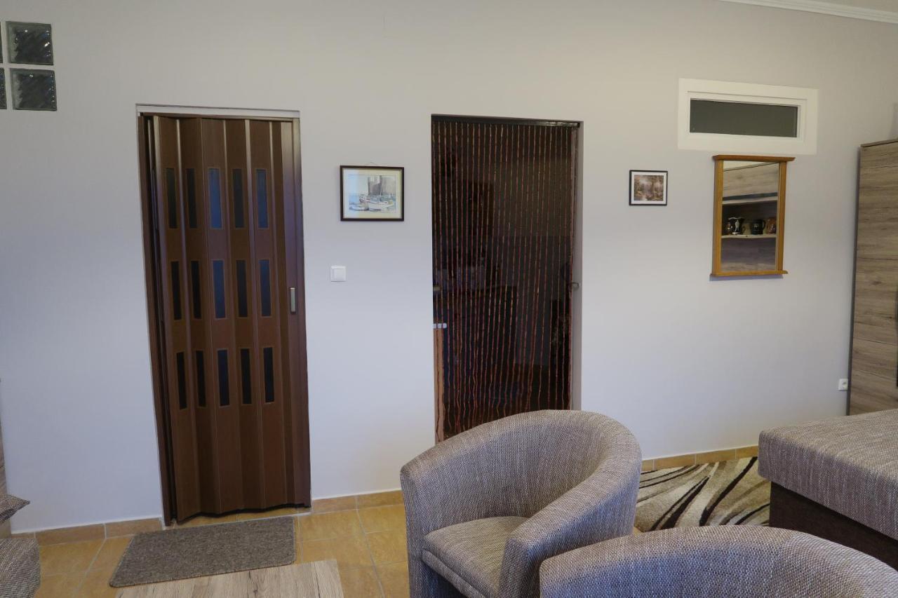 Eva Apartman Szigetvar Bagian luar foto